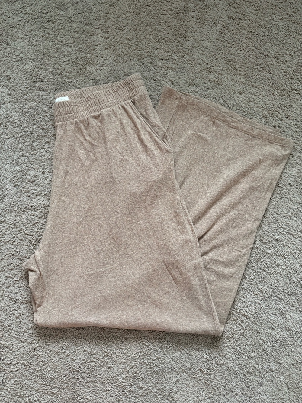 Abercrombie & Fitch Women’s Wide Leg Lounge Pants in Taupe